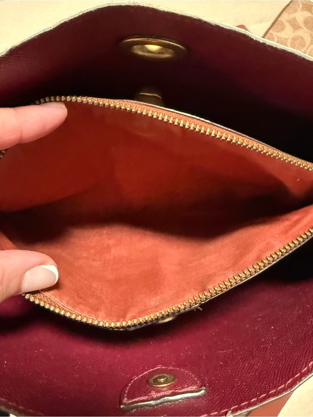 Coach Signature Canvas
Shoulder Bag and Zip Wallet in Brown/Saddle - Picture 9 of 10